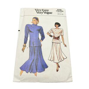 Very Easy Very Vogue 9706 Misses Top Skirt Size 8-10-12 Pattern Uncut